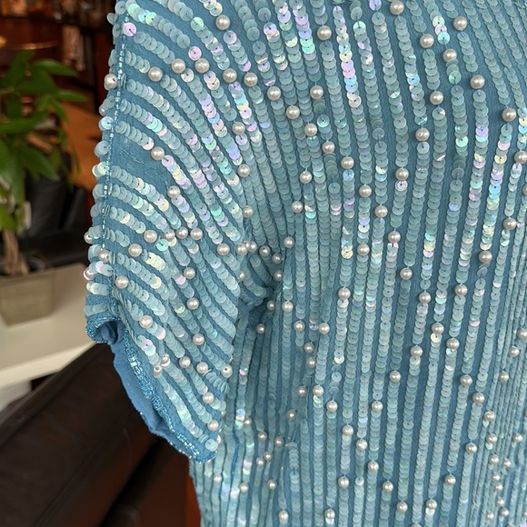 Frank Usher 80’s Vintage Baby Blue Sequin Top 100% Silk Fits Medium - Picture 8 of 15